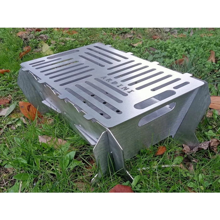 MANGAL KATLANIR PRATİK PORTATİF SİYAH SAC VE PASLANMAZ ÇELİK IZGARA 41 X 25 CM + ÇANTA