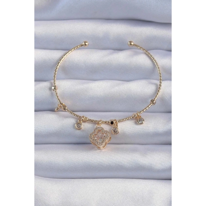 Mey İthalat® Pirinç Altın Renk Zirkon Taşlı Yonca Model Charm Bileklik