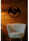 Mey İthalat® Batman Yarasa Logolu Ahşap Duvar Saati - 40x40 cm Dekoratif DC Temalı
