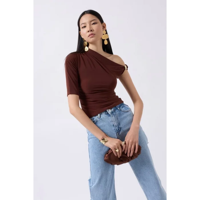 Aksesuar Detay Cutout Bluz