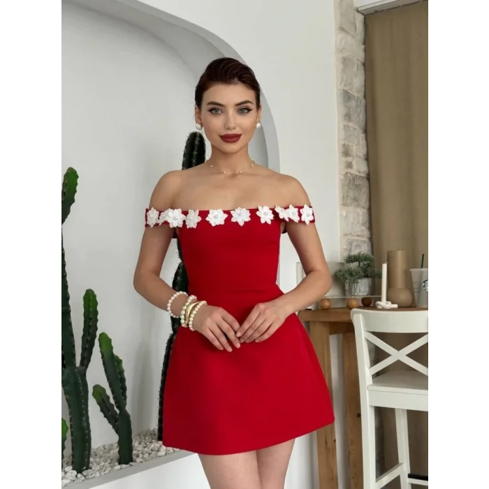 Alyosa Çiçek Detaylı Elbise