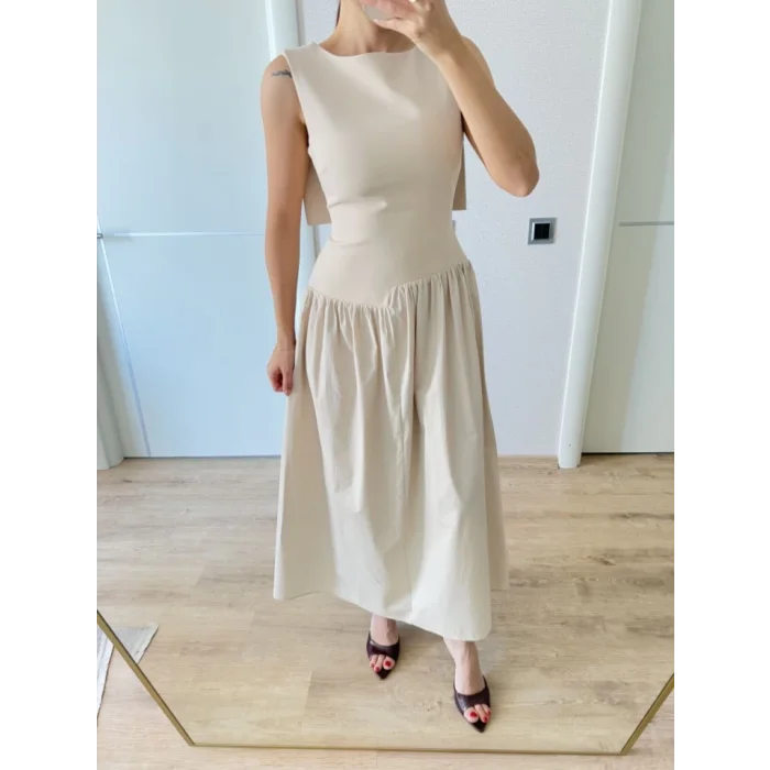 Arkası Kanatlı Uzun Elbise- Bej