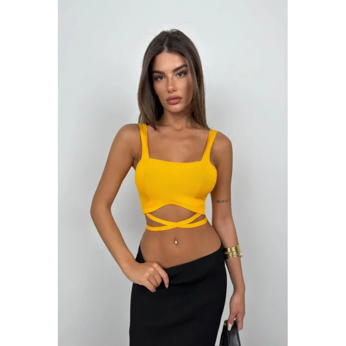 Bel Bağcıklı Crop Bluz
