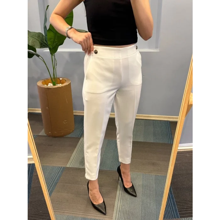 Bel Lasti̇kli̇ Düğmeli̇ Pantolon