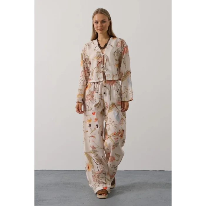 Çiçek Desen Önü Bağlamalı Pantolon Takım - Taş