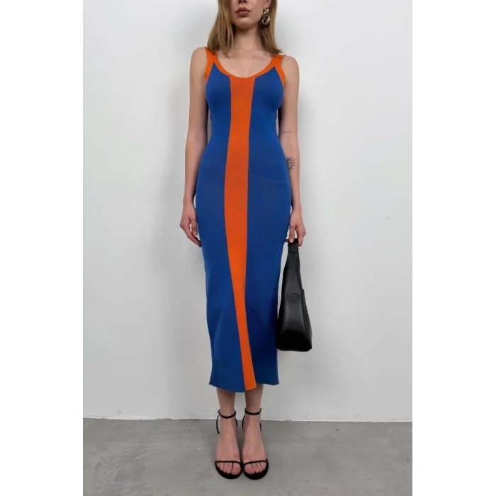 Çift Renk Yırtmaç Detay Elbise