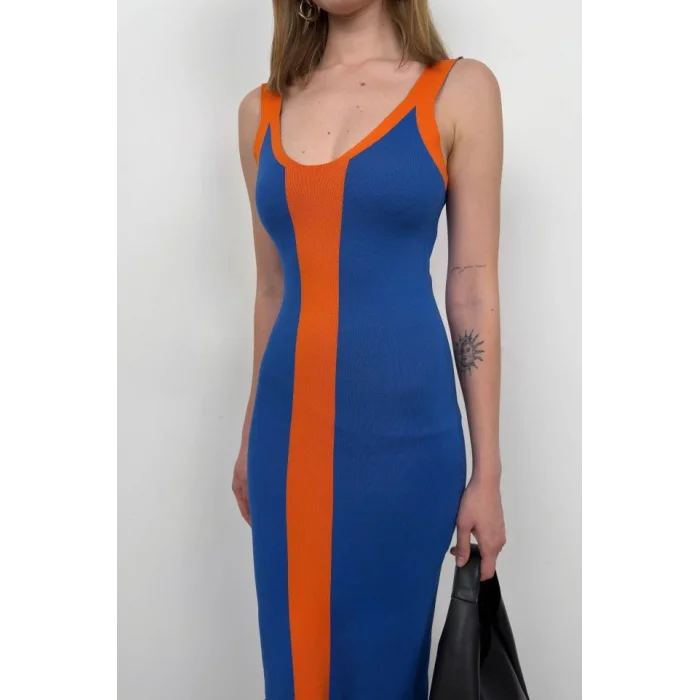 Çift Renk Yırtmaç Detay Elbise