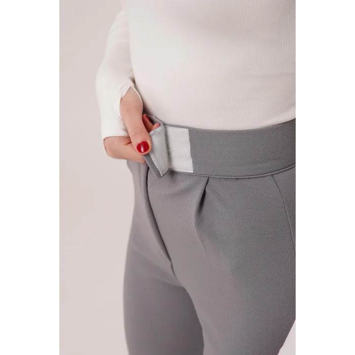 Cırt Kapama Detaylı Gri Pantolon