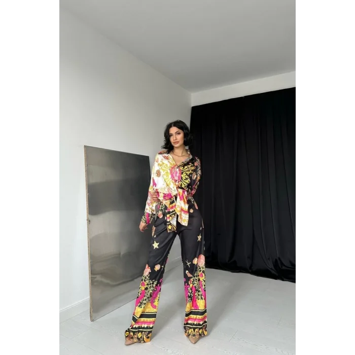 Desenli Gömlek Ve Desenli Pantolon Takım