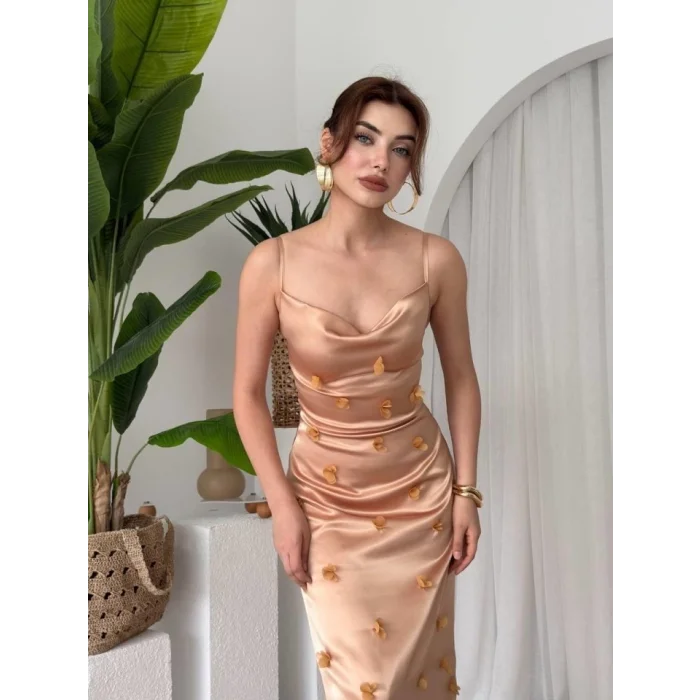 Dora Çiçek Detaylı Elbise