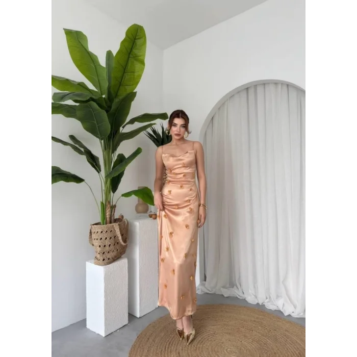 Dora Çiçek Detaylı Elbise