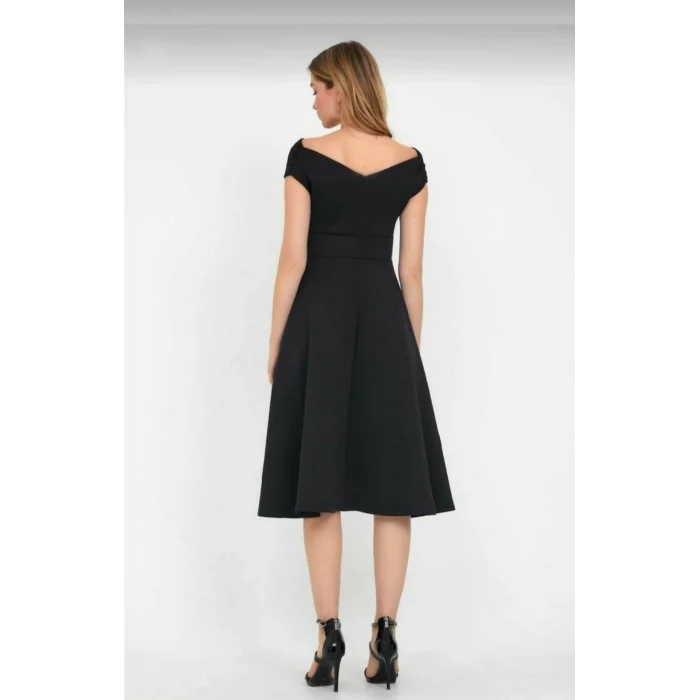 Düşük Omuz Eteği Pileli Krep Kumaş Midi Boy Elbise