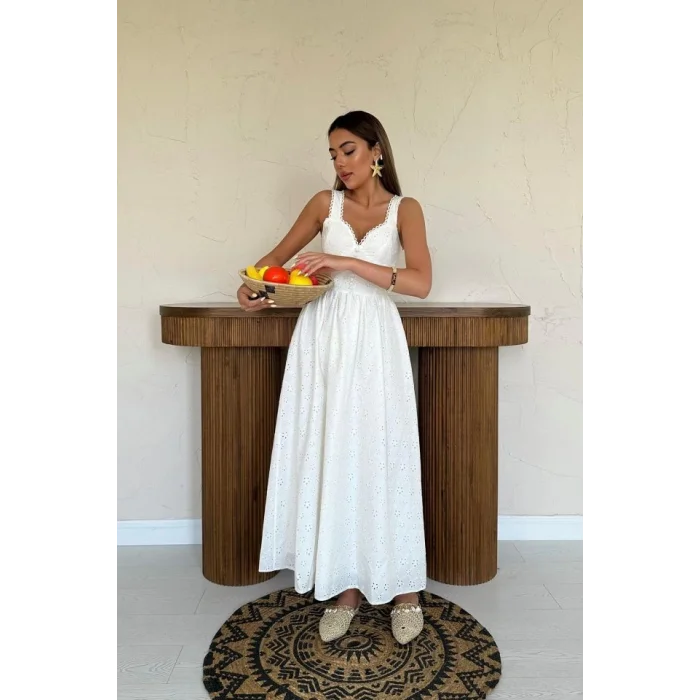 Ekru Dantel Detaylı Askılı Elbise