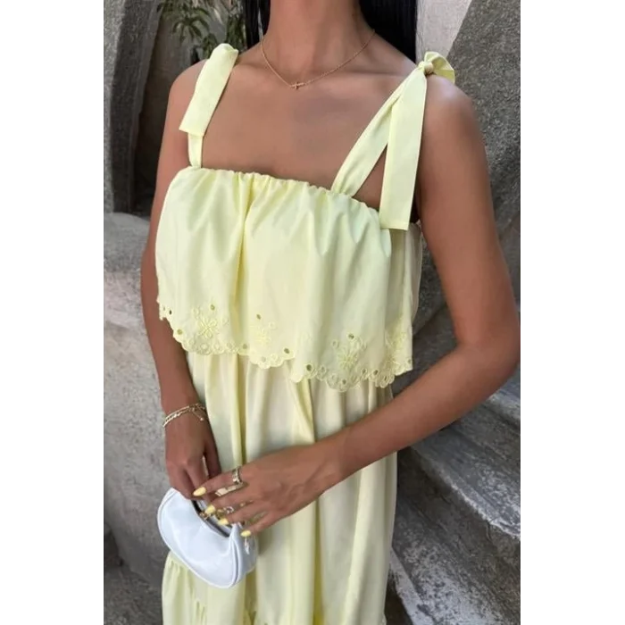 Etek Ucu Brode Nakışlı Boyundan Bağlamalı Elbise 2881