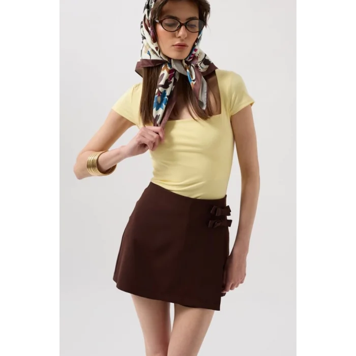 Fiyonk Detay Mini Etek