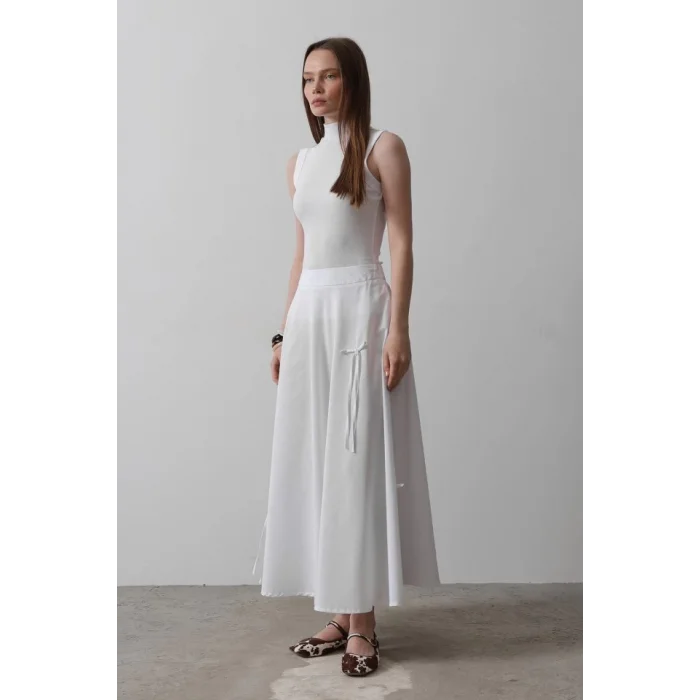 Fiyonk Kloş Etek - Beyaz