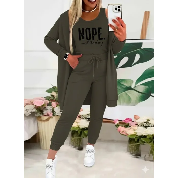 Kadın Askılı Yuvarlak Yaka Yazılı Viskon Iki Iplik Bluz Ceket Ve Pantolon 3lü Takım