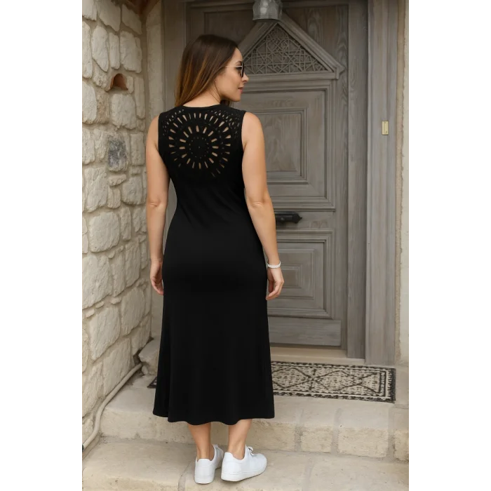 Kadın Askılı Yuvarlak Yakalı Yandan Yırtmaçlı Arkası Dantel Detaylı Viskon Elbise