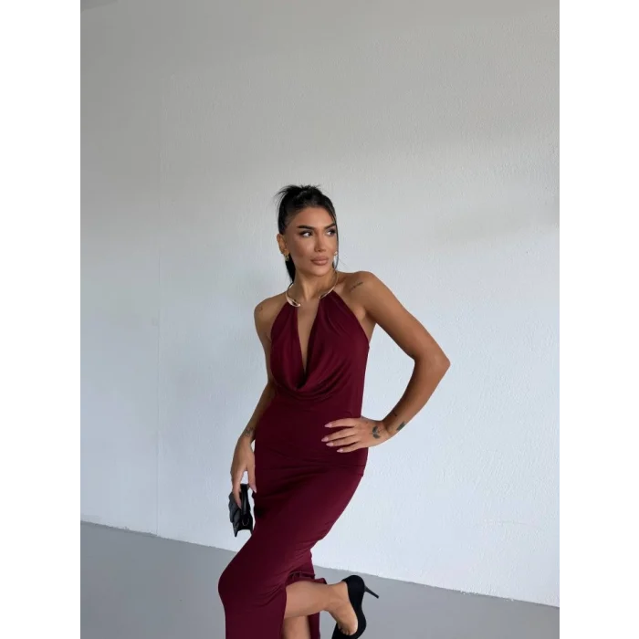 Kadın Boyun Aksesuarlı Halter Yaka Maxi Boy Sandy Kumaş Elbise