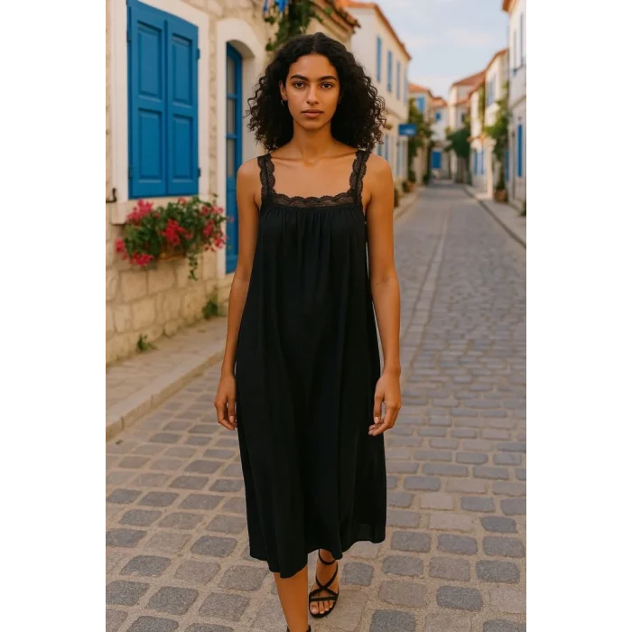 Kadın Dantel Askılı Kare Yakalı Uzun Viskon Elbise