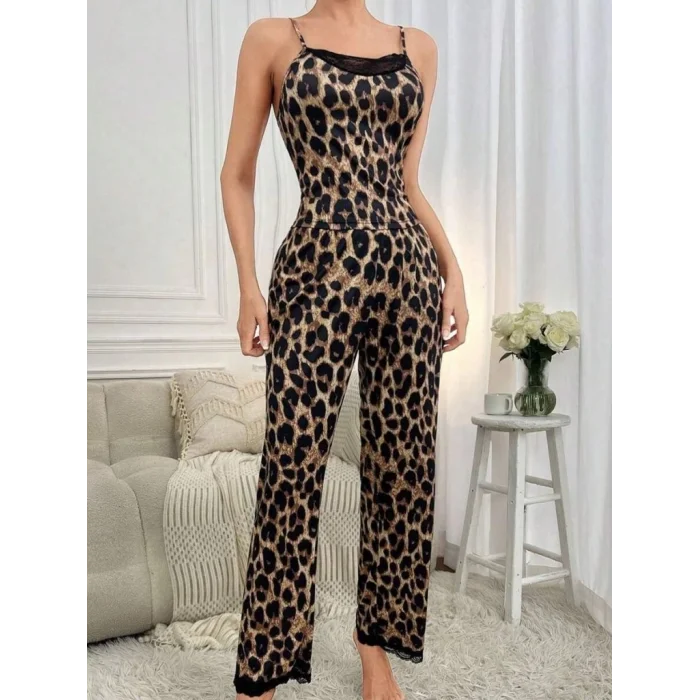 Kadın Ip Askılı Yakası Dantelli Bluz Ve Pijama Sandy Ikili Takım