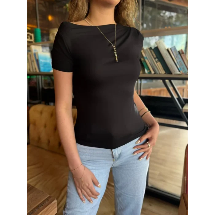 Kadın Kısa Kollu Tek Omuzu Açık Büzgülü Viskon Bluz