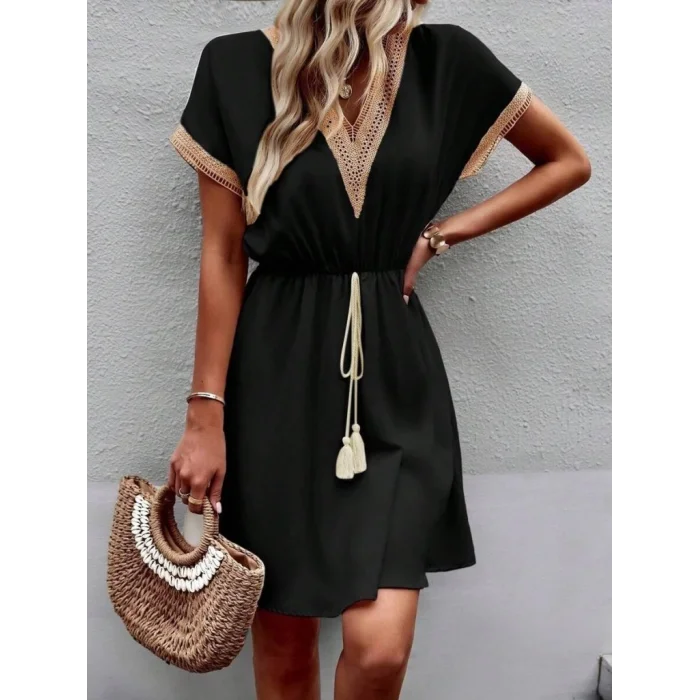 Kadın Kısa Kollu V Yakalı Belinde Bağcıklı Viskon Elbise