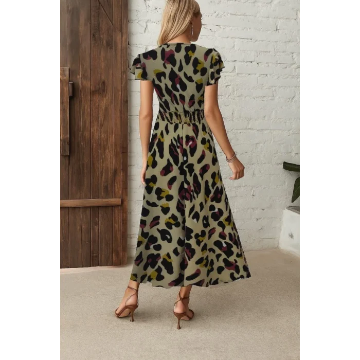 Kadın Kısa Kollu V Yakalı Desenli Yandan Yırtmaçlı Süprem Elbise