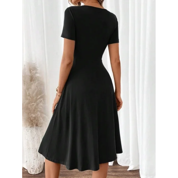 Kadın Kısa Kollu V Yakalı önden Düğmeli A Kesim Dokuma Elbise