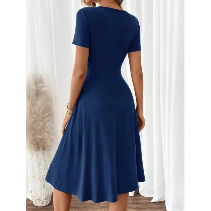 Kadın Kısa Kollu V Yakalı önden Düğmeli A Kesim Dokuma Elbise