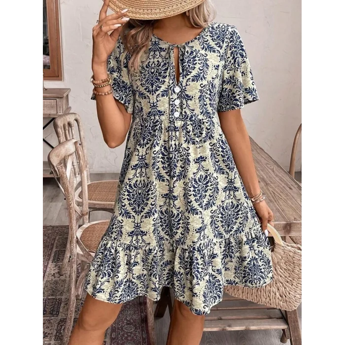 Kadın Kısa Kollu Yakadan Bağcıklı Desenli Fırfırlı Süprem Elbise