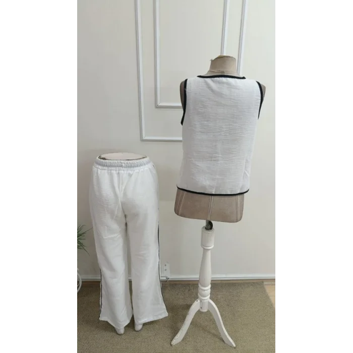 Kadın Kolsuz önü Düğmeli Yelek Ve Pantolon Ikili Takım