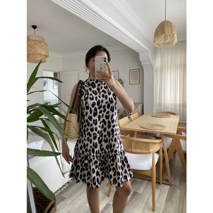 Kadın Kolsuz Sırttan Bağlamalı Fırfırlı Leopar Desenli Süprem Elbise