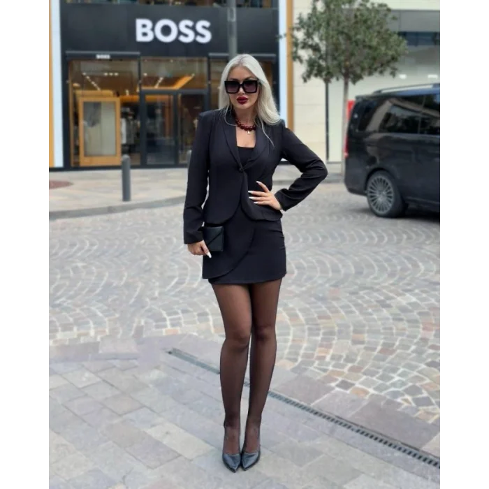 Kadın Tek Düğme Detaylı Ceket Mini Etek Ikili Takım