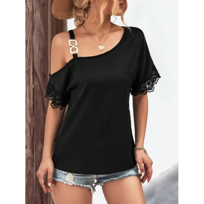 Kadın Tek Omuzu Askılı Kısa Kollu Toka Detaylı Dantelli Viskon Bluz