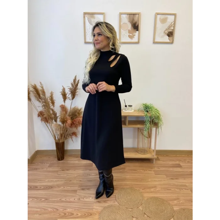 Kadın Uzun Kollu Balıkçı Yaka Omuzda Damla Detaylı Yırtmaçlı Krep Midi Elbise