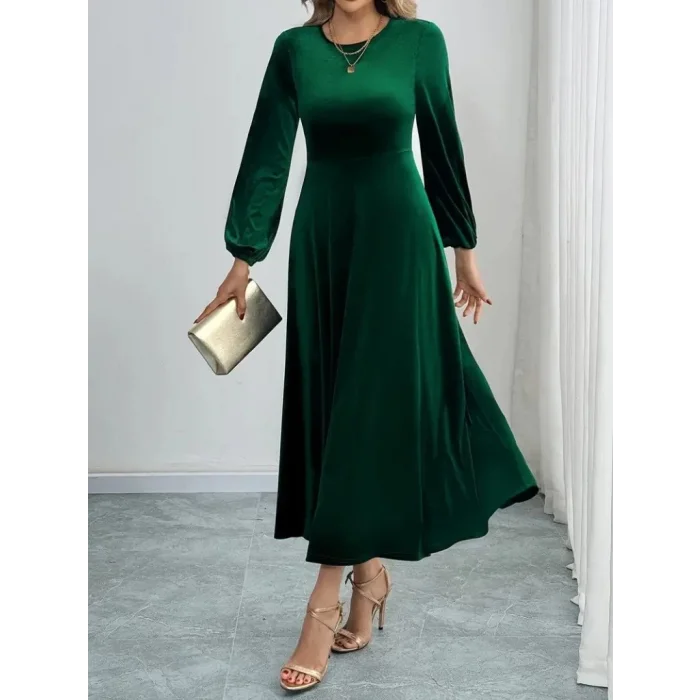 Kadın Uzun Kollu Bisiklet Yaka Midi Kadife Elbise
