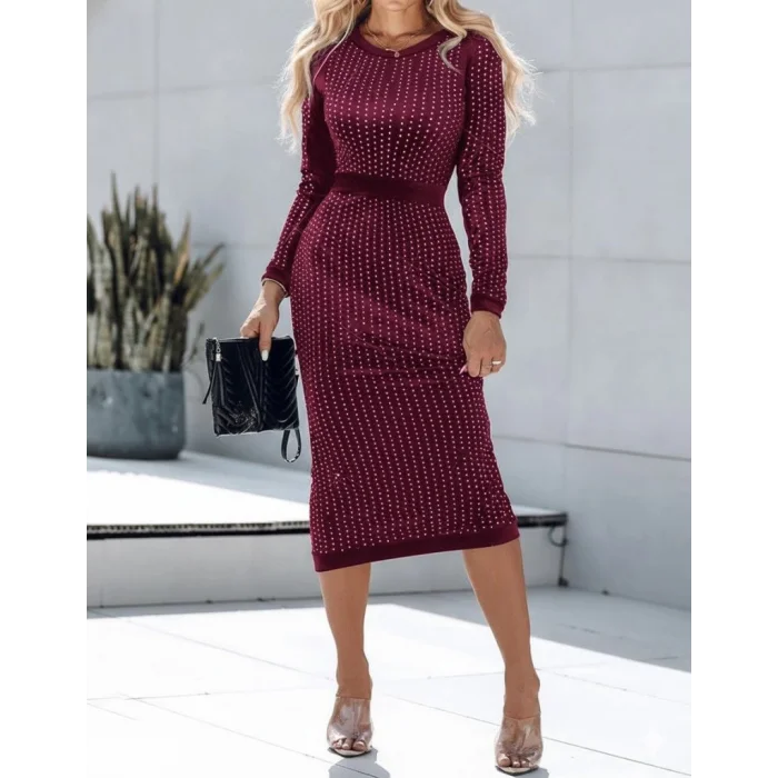 Kadın Uzun Kollu Bisiklet Yaka Taşlı Midi Kadife Elbise