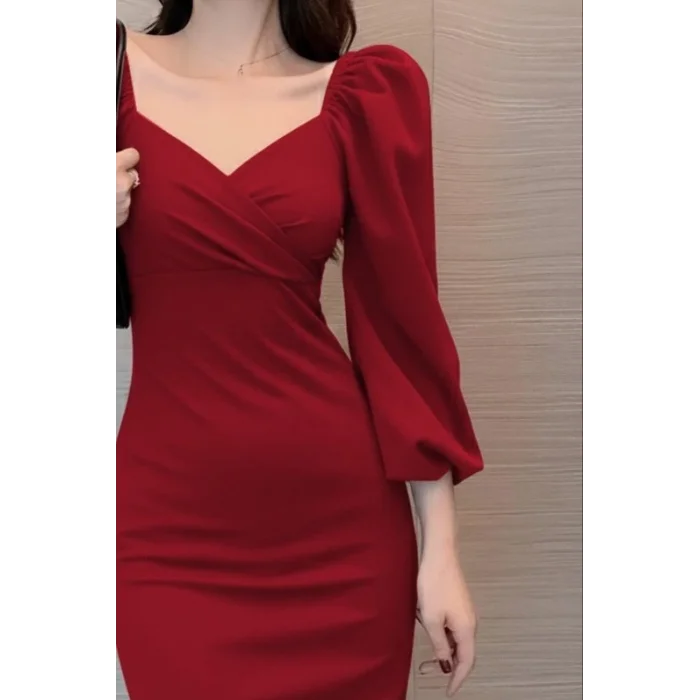 Kadın Uzun Kollu Kalp Yakalı Midi Ithal Krep Elbise