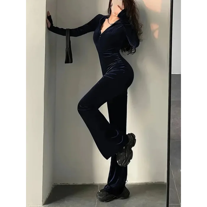 Kadın Uzun Kollu Kapşonlu Fermuarlı Kadife Tulum