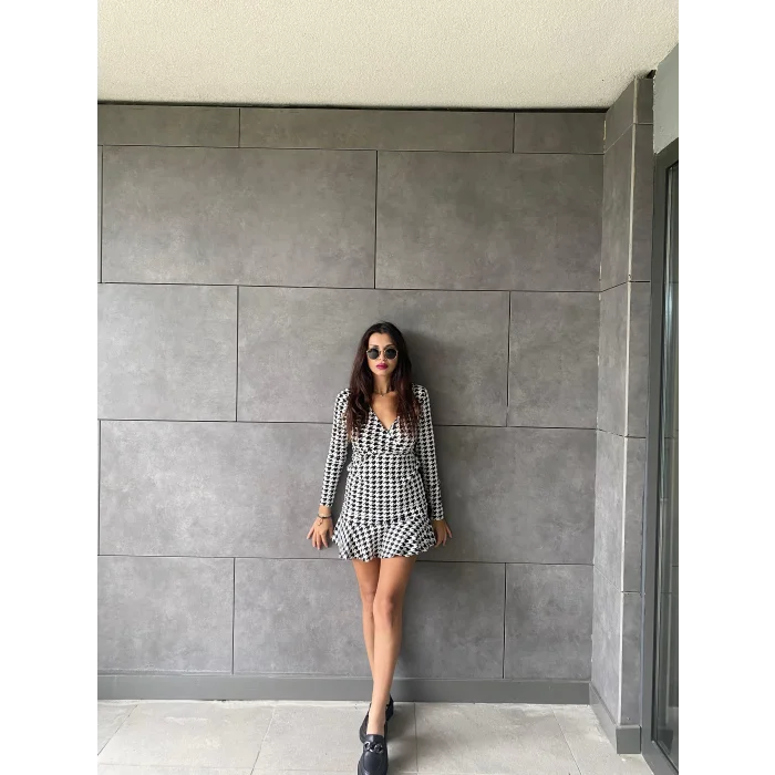 Kadın Uzun Kollu Kruvaze Yaka Kazayağı Mikro Mini Boy Elbise