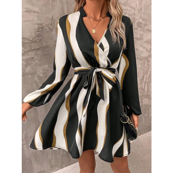 Kadın Uzun Kollu Kruvaze Yakalı Desenli Modal Mini Elbise