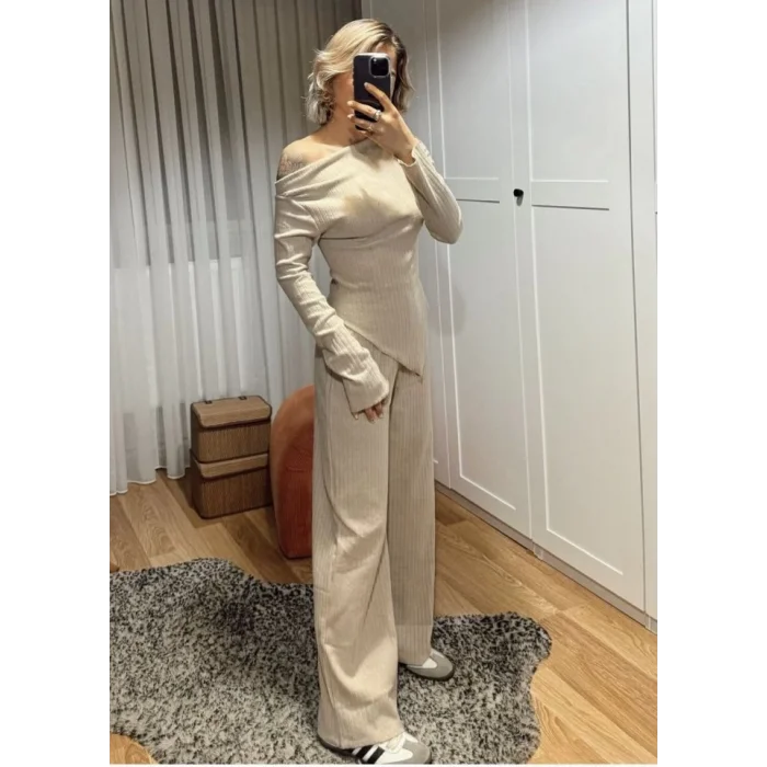 Kadın Uzun Kollu Omuzlardan Açık Asimetrik Kesim Kaşkorse Bluz Ve Pantolon Ikili Pantolon