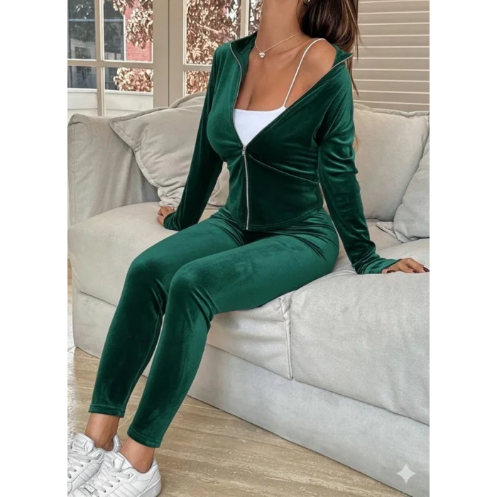 Kadın Uzun Kollu önden Fermuarlı Kadife Bluz Ve Pantolon Ikili Takım