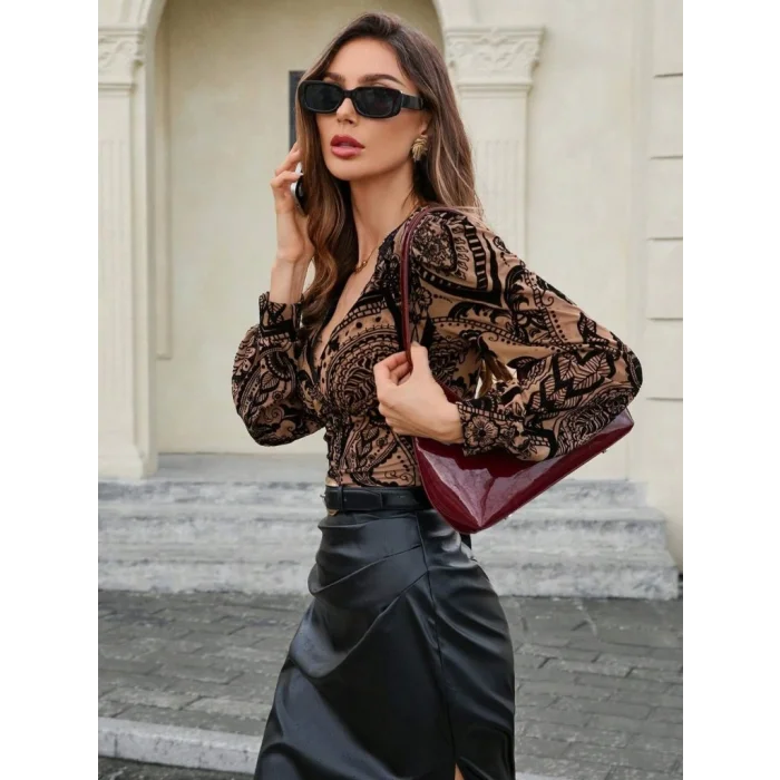 Kadın Uzun Kollu V Dantel Yakalı Modal Bluz