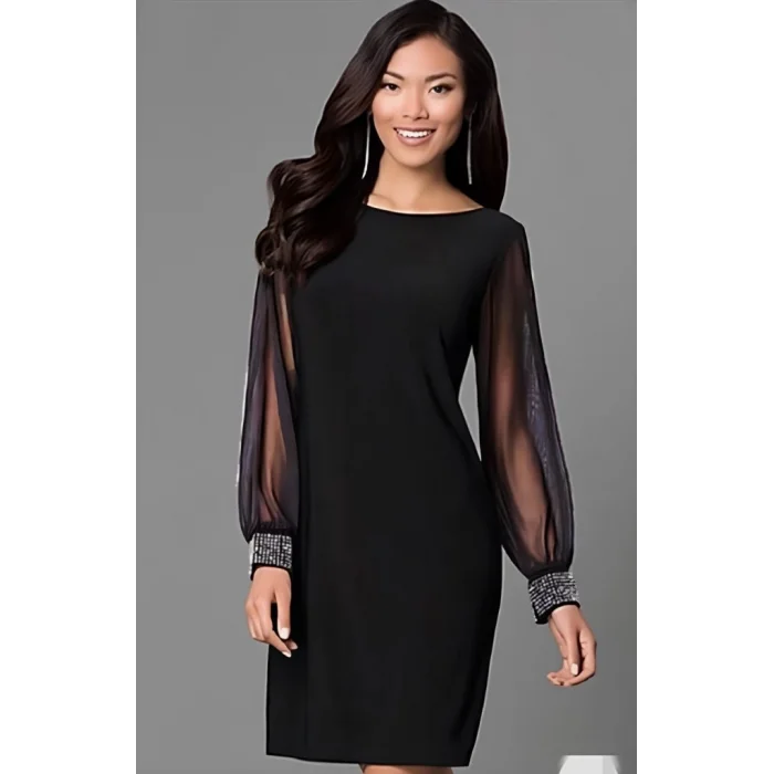 Kadın Uzun Kollu Yakası Yanlardan Hafif Açık Kollar Tül Ve Taş Detay Kısa Krep Elbise