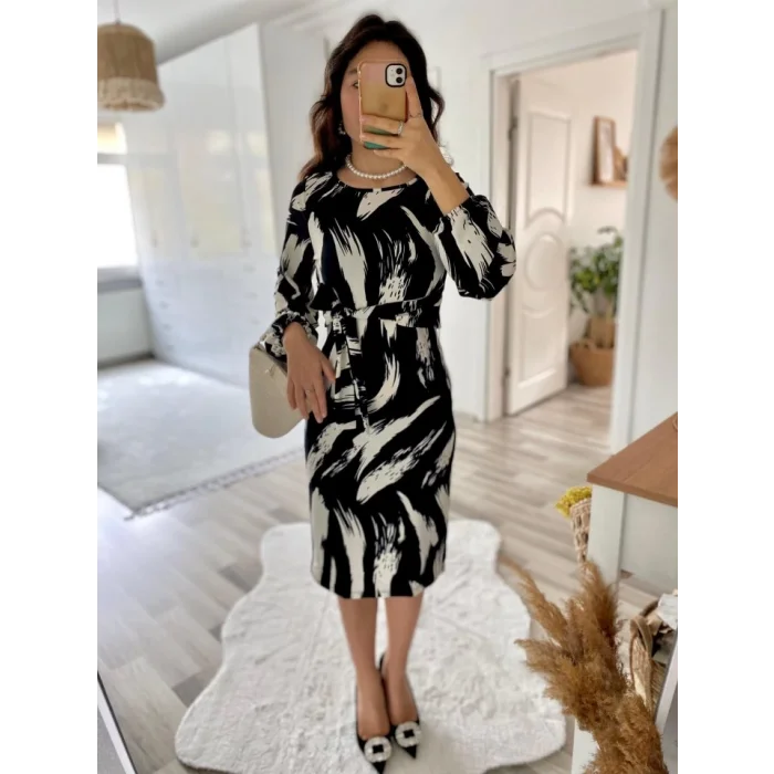 Kadın Uzun Kollu Yuvarlak Yaka Belden Kuşaklı Hazır Desenli Midi Krep Elbise