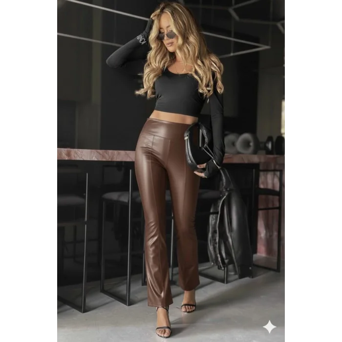 Kadın Yüksek Bel Paçaya Doğru Geniş Deri Pantolon