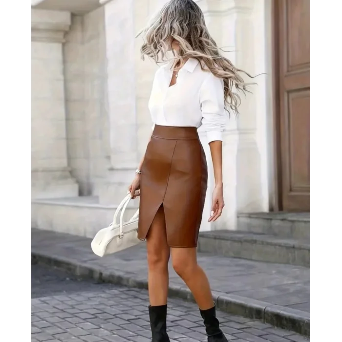 Kadın Yüksek Bel Yırtmaçlı Mini Deri Etek