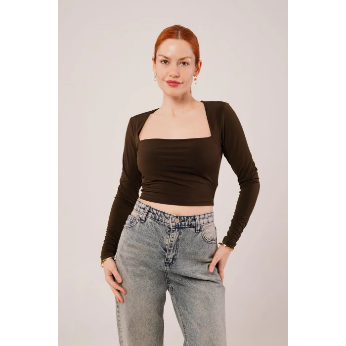 Kare Yaka Basic Kahverengi Bluz